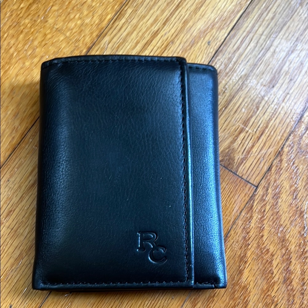Men’s REO Leather Trifold Wallet